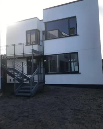 Apartment Retreat