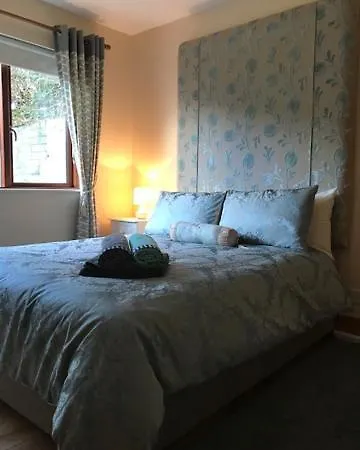 Apartment Retreat